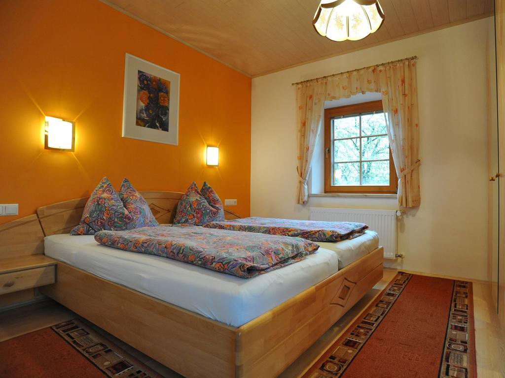 Ferienhaus Nickl Вайсбриах Номер фото